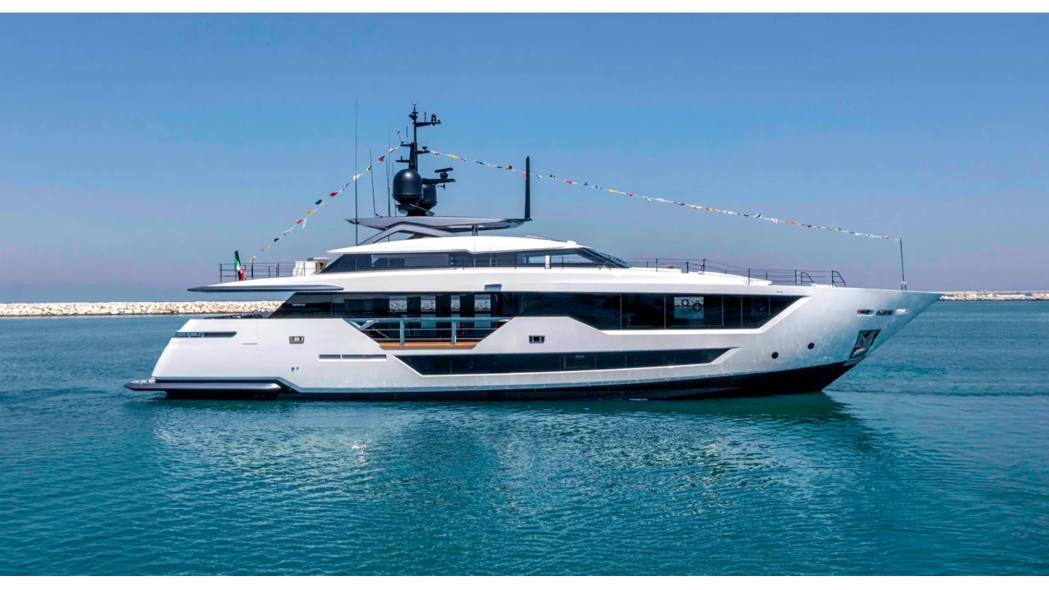 2023 CUSTOM LINE 106