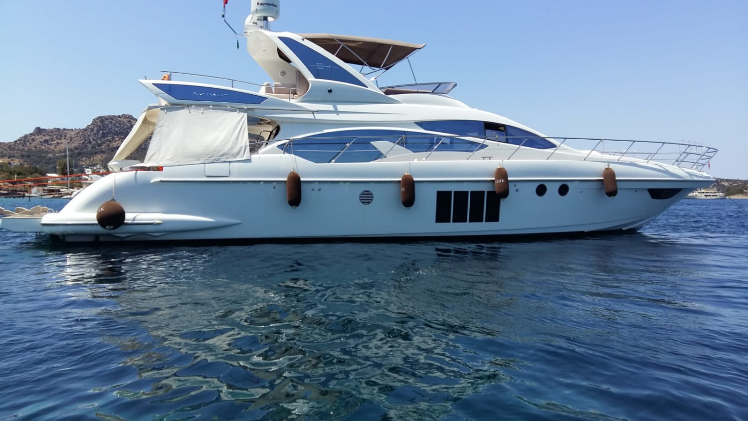 2012 AZIMUT 64 FLY