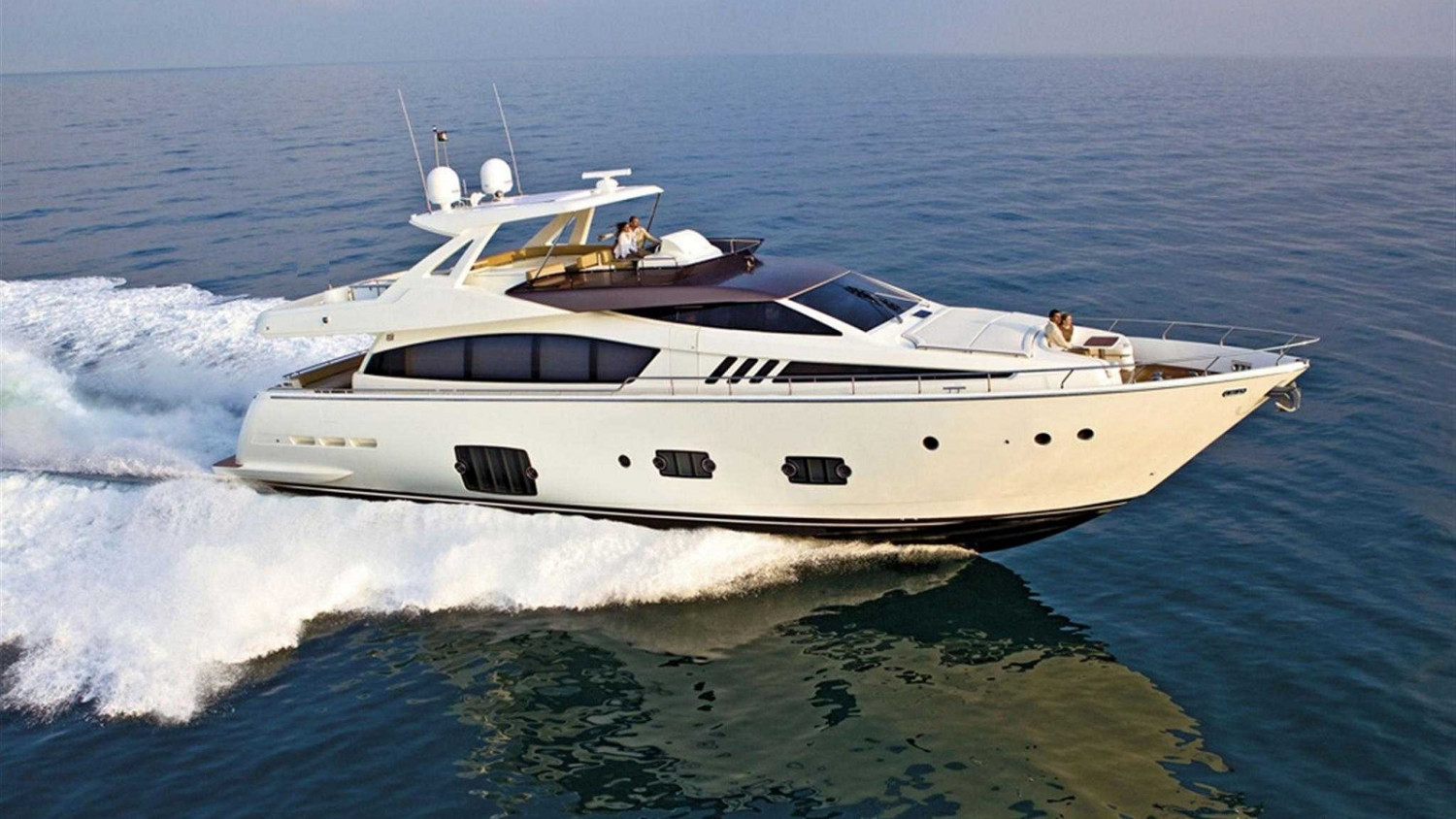 2011 FERRETTI 800