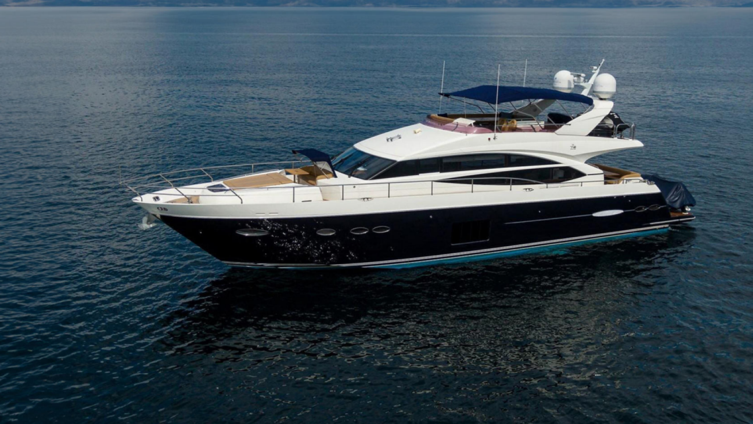 2011 PRINCESS 72