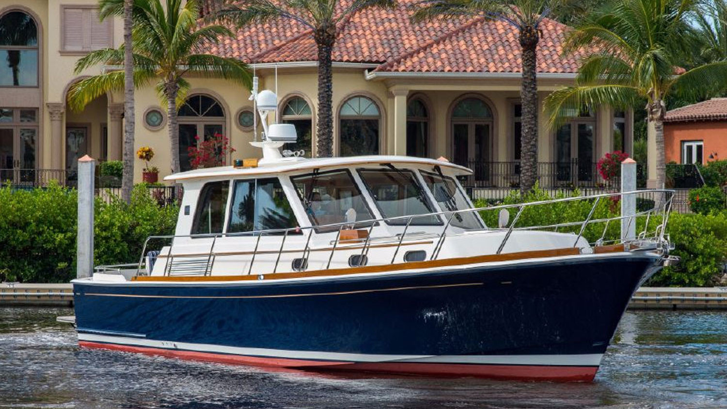 2009 GRAND BANKS EASTBAY 46 SX